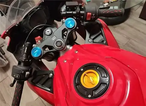 MOTOTRON EVO FUEL CAP in Sport Bikes in Mississauga / Peel Region - Image 3