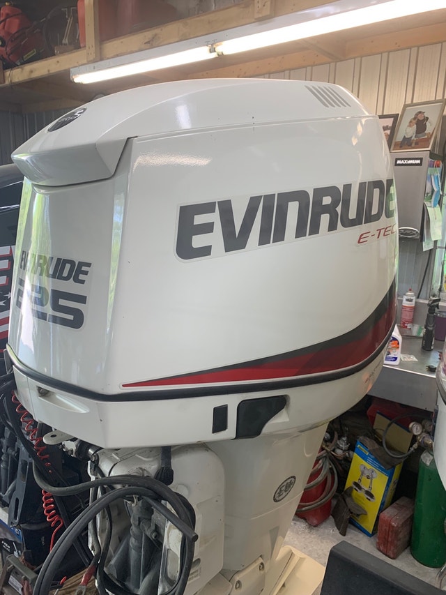 Evinrude ETEC outboard motors Powerboats & Motorboats Muskoka Kijiji