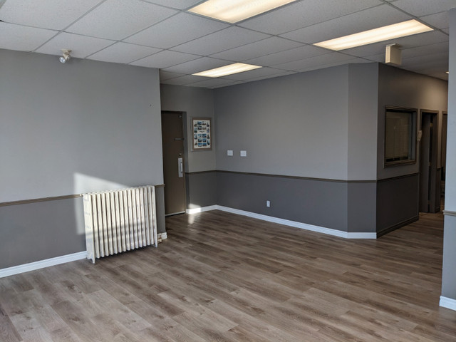 16 Furnished offices available with HVAC in Commercial & Office Space for Rent in Timmins - Image 2