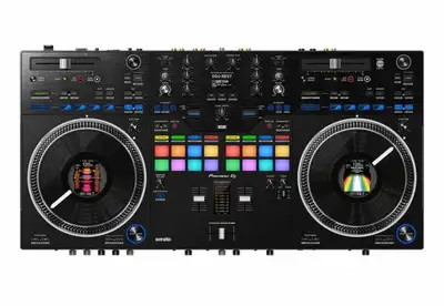 Pioneer Rev7  Dj controller with hardcaseRev 7, View more