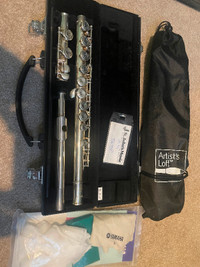 Yamaha Silver YFL221 Flute