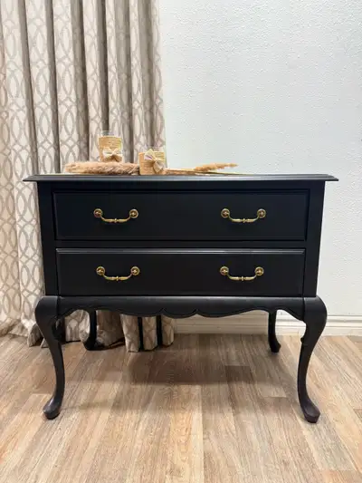 Newly refinished Entryway Console/Wall Table by Deilcraft. This piece was refinished in the colour T...
