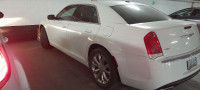 2016 CHRYSLER 300 AWD WHITE CERTIFIED LOW KMS BEST OFFER