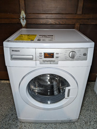 Washer  Front Load Apartment-Size 240V Blomberg- Like New