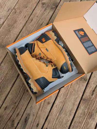 Safety boots, View more