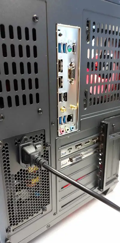 PC GAMING RGB – Ryzen 7 3700X RTX 3070 32GB DDR4 – SAMA, Noir, View more