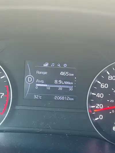 I am selling my 2019 Kia Sportage LX AWD, a reliable and stylish SUV with 206812 km on the odometer....