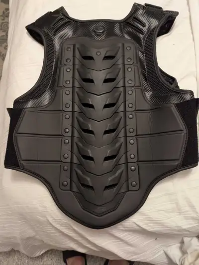 bike vest XL like new, View more