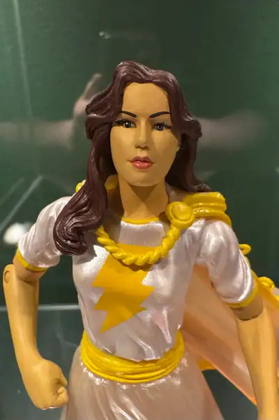 DC Mary Marvel (White) Figure, View more
