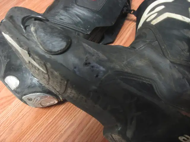 Old Alpinestar Supertech race boots in Men's Shoes in Markham / York Region - Image 5