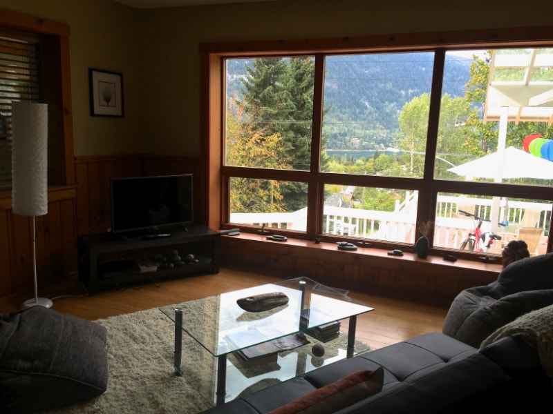 Lovely three or four bedroom/2 bath home Nelson for rent Long Term