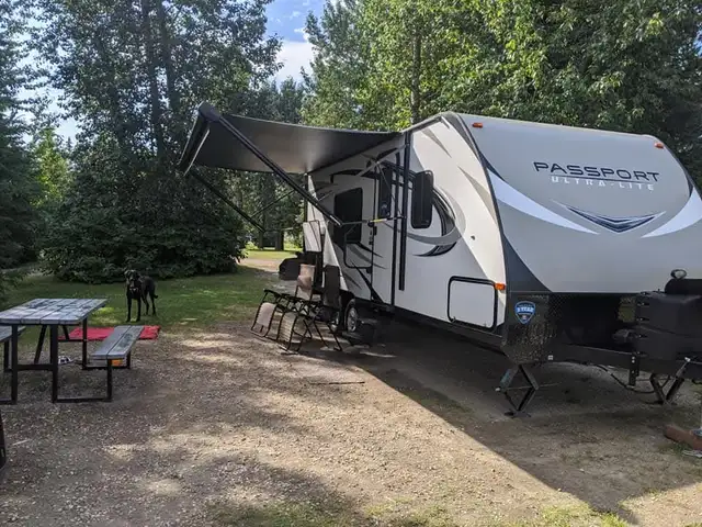 2019 Keystone Passport, 24ft in Travel Trailers & Campers in Campbell River - Image 3