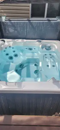 7x7 dynasty spa hot tub 
