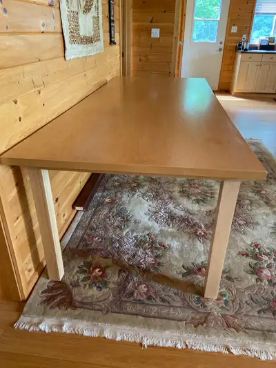 Hand crafted dinning table to fit 10 people. 97” in length, 40.5” in width, 29.5” high Beautiful oak...