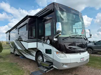 $259,000 Cdn OBO $188,000 US 2016 Tiffin Allegro bus 37 AP class A coach Year 2016 Category Diesel C...
