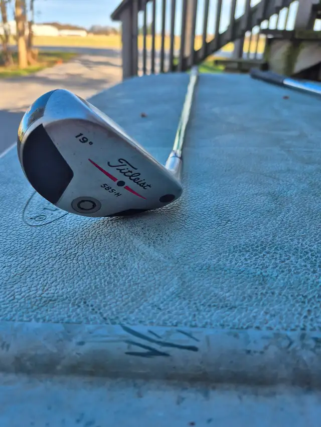 Golf Clubs - Taylormade R11 4,5 iron, Burner AW, Titleist Hybrid in Golf in Guelph - Image 9