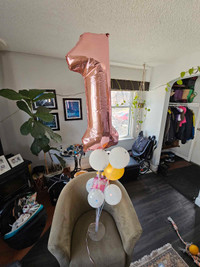Balloon Stand with helium filled foil #1