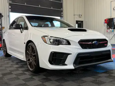 Subaru STI 2020 Kanrai édition ( 1/75 pour le Canada seulement. ) Ultra rare Seulement 14 800 kms, e...