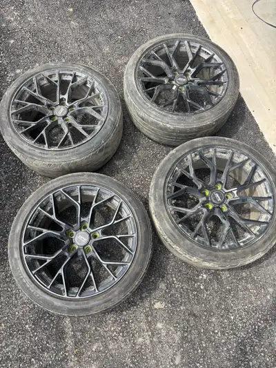 OPE PerformanceModel- Venom 18’ rims. Tires are shot, rims are a bit scuffed up with one having a de...