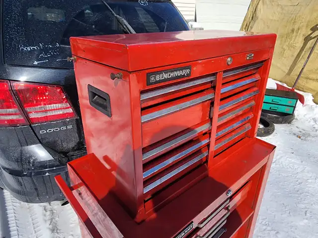 Benchmark 8 Drawers Tool Chest With Locking Bar65162032656385121