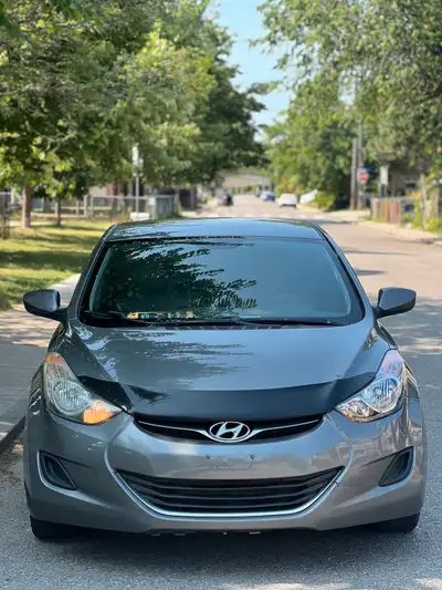 Runs drives well airbag light on other than not a single issue ac blows cold selling as is $5000