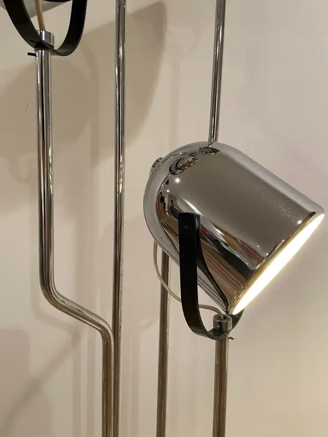 Lampe Vintage de Goffredo Reggiani | 1970s Italian Floor Lamp in Indoor Lighting & Fans in City of Montréal - Image 7