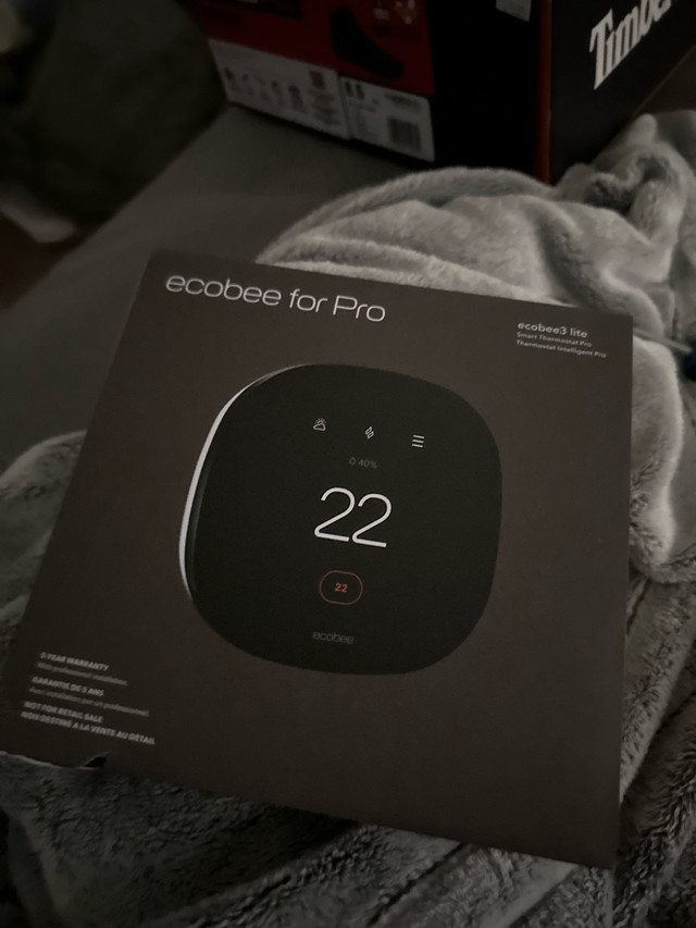 Ecobee 3 lite for pro  in General Electronics in Bedford