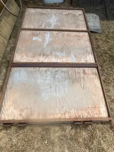 3/4 plywood metal frame Quads, lawn tractor, snowmobile, moving