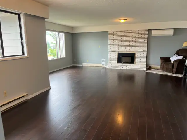 3 Bedrooms 2 bathroom suite for rent