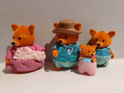 Calico Lil Woodzeez Tippytail Foxes Family Fox Figures, View more