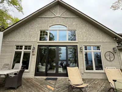 Looking a Carpenter/lead hand, someone that can read and understand a set of building plans and hand...