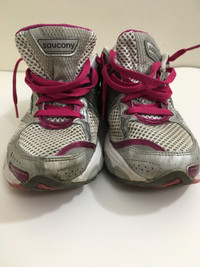 SAUCONY ProGrid Stabil CS2 Womens Size 10 Runners Pink White