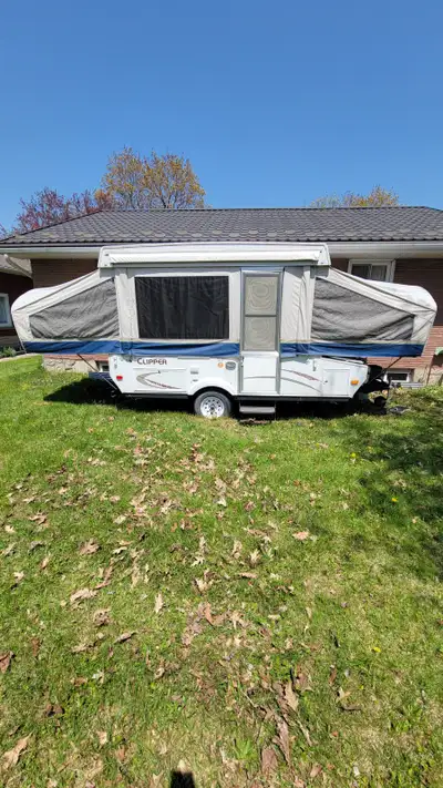 Selling a 2010 Coachmen Clipper 108ST pop-up tent trailer. Has stove, sink, outdoor shower. No A/C b...