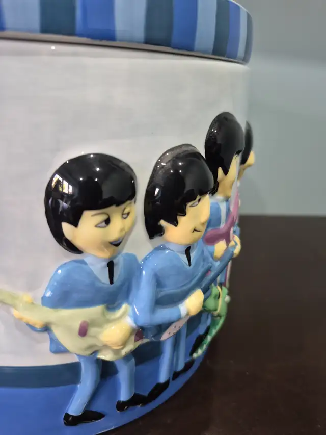 Cookie Jar- The Beatles Animated- Vandor in Arts & Collectibles in City of Toronto - Image 4