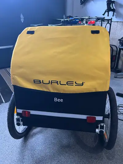 Burley Bee Double Bike Trailer/Chariot, View more