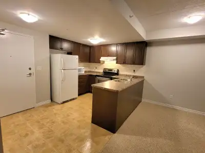 2 bed + den condo (Westminster Woods)