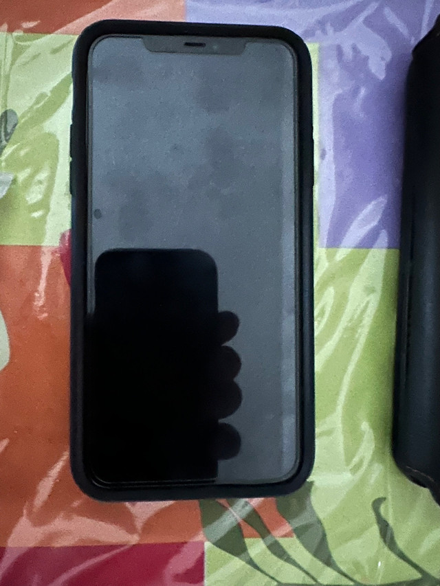 iPhone 11 Pro Max (256GB) Unlocked  in Cell Phones in Edmonton