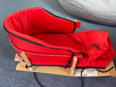 Traîneau Pelican, View more