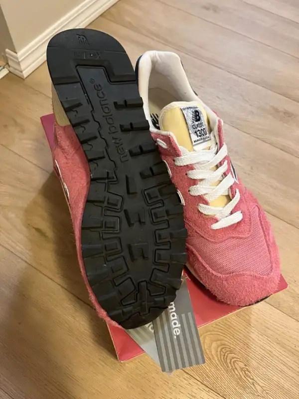 Aime Leon Dore 1300 New Balance Made in USA 11.5 in Men's Shoes in Winnipeg - Image 3