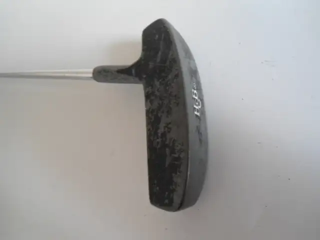 SET OF LADIES RIGHT HANDED GOLF CLUBS WITH GOLF BAG   6 in Golf in Sudbury - Image 9