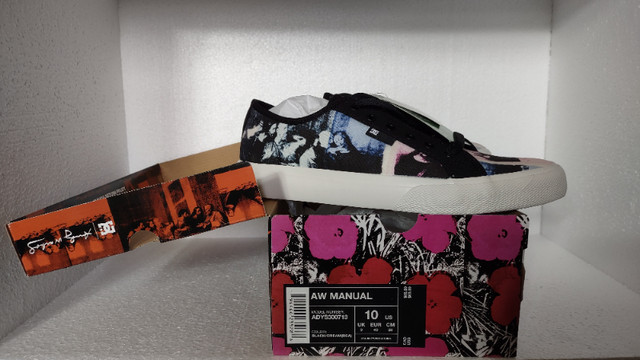 MEN'S ANDY WARHOL Last Supper MANUAL SHOES Sizes 9.5 or 10 in Men's Shoes in Belleville - Image 2