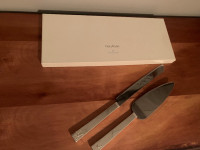 Vera Wang Cake Knife & Trowel Set - Brand New