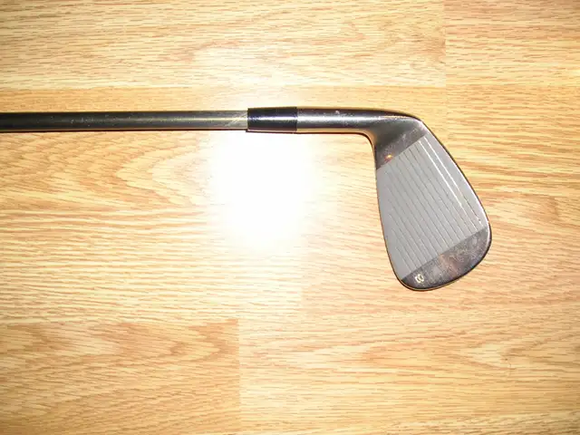 Wilson ProStaff Performance 8 iron golf club in Golf in Windsor Region - Image 4