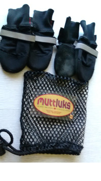 Muttluks all weather booties-good cond.