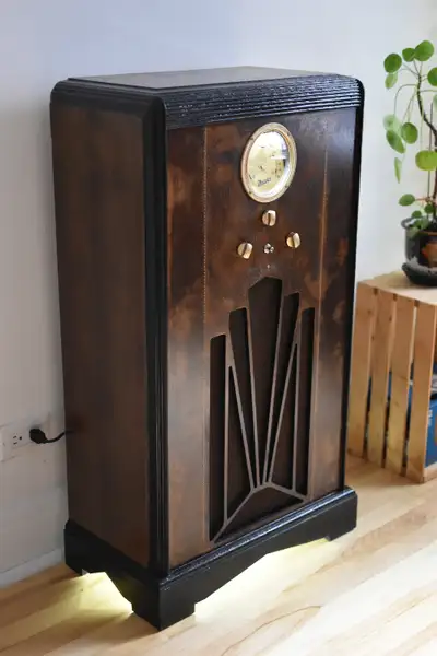 Jukebox antique cabinet ( Bluetooth )