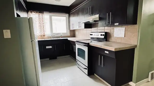 Room for Rent Private Rooms Close by Kingsways Mall63838173044227124