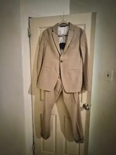 Zara Men's suit, View more