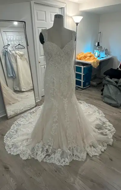 Gorgeous Wedding Dress from Sophia Tolli!!! Size 16 - New Willing to Negotiate