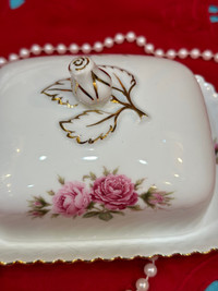 Vintage hand painted Kaiser Germany Mossrose covered butter with