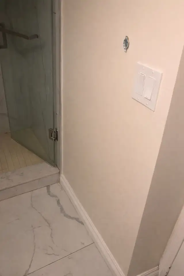 PAINTER | DRYWALL REPAIR | HANDYMAN & HOME RENOVATIONS – OSHAWA in Painters & Painting in Oshawa / Durham Region - Image 3